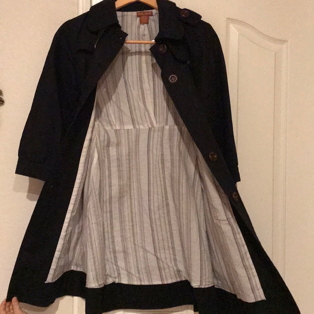 Jacket - Picture 2 of 4